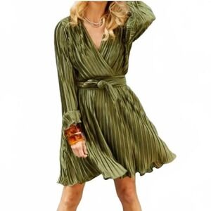 BURU Olive Green Pleated Wrap Mini Dress Long Sleeve V-Neck Size Medium G3